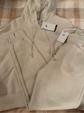 Nike Cream Beige Hoodie and Joggers Set